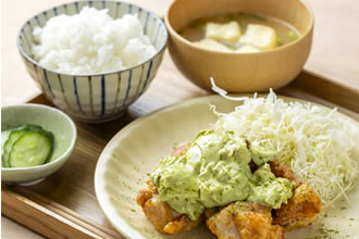 茶ル茶ルチキン定食