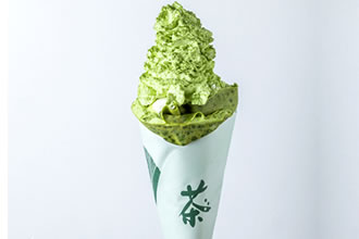 お濃茶クレープ クリーム特盛り